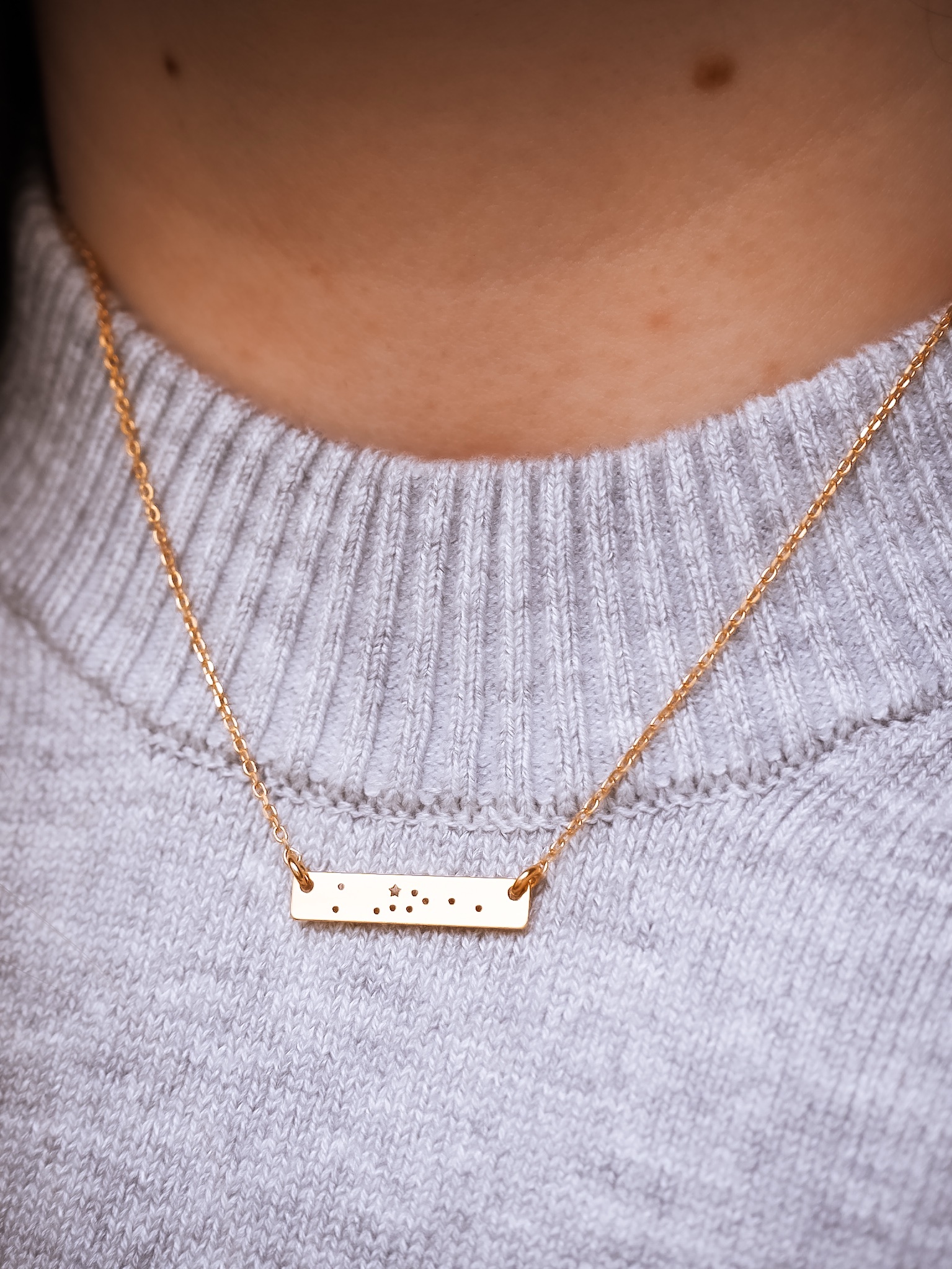 Naszyjnik z konstelacją znaku zodiaku