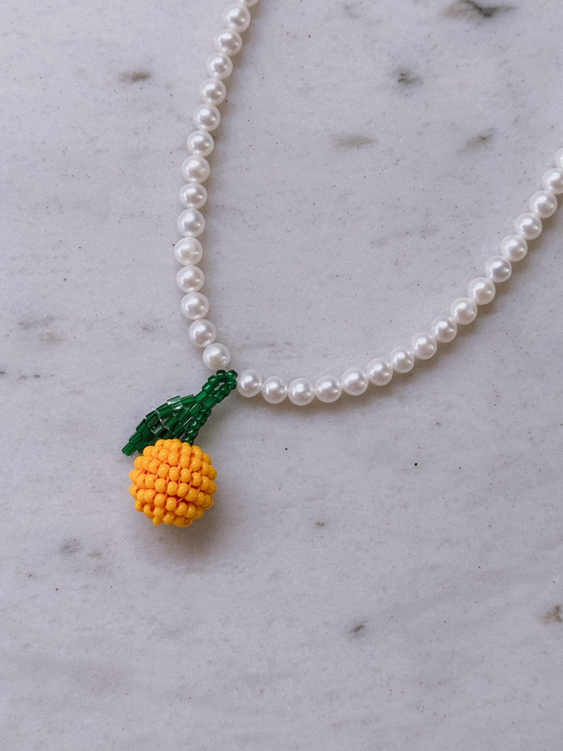 Naszyjnik perły z pomarańczą