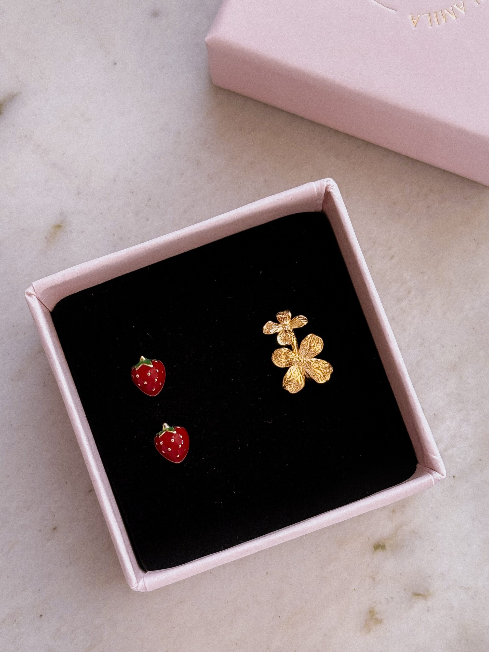 Zestaw Truskawkowy z dwoma Truskawkami