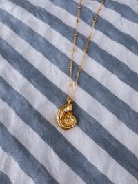 Naszyjnik Muszla z kuleczkami